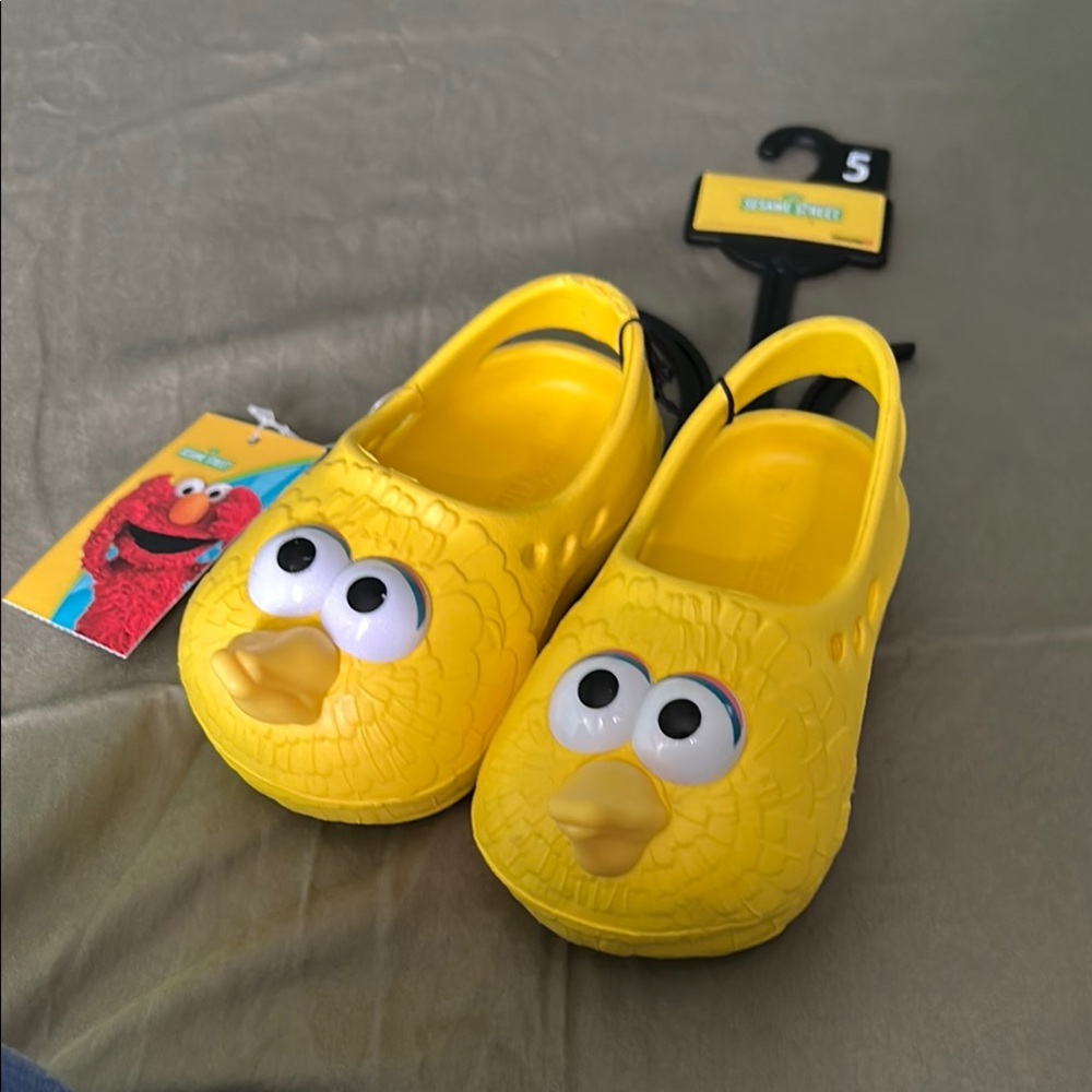 Sesame Street Yellow Big Bird Slippers